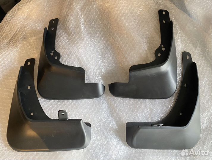 Брызговик Kia Rio 3 (2010-2017)