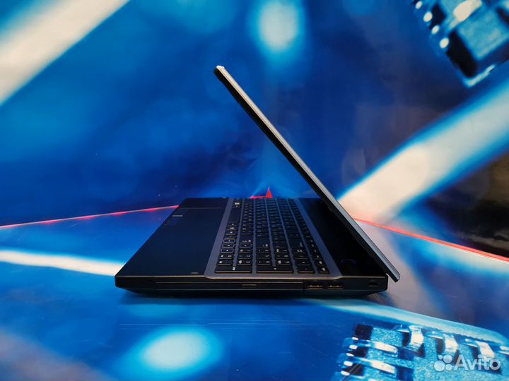 Ноутбук Samsung для офиса и дома SSD / A4 3330MX