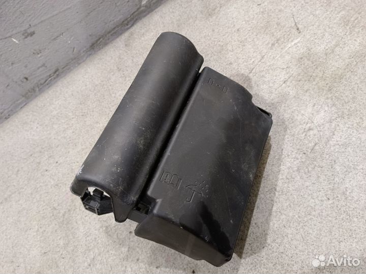 Блок предохранителей для Volkswagen jetta 6