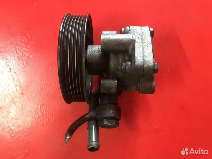 Насос гура Kia Carens хетчбэк D4EA 2002-2006