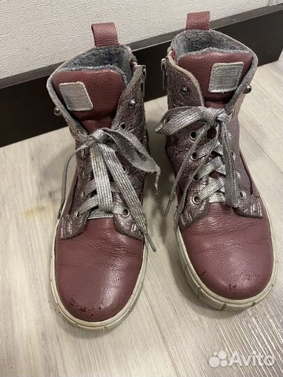 Ботинки для девочки 33 р