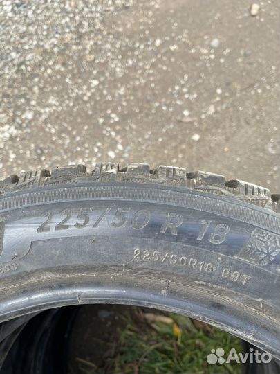 Michelin X-Ice North 4 225/50 R18 99T