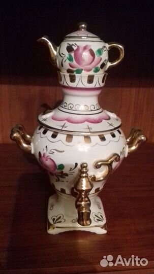 Фарфоровый самовар Гжель