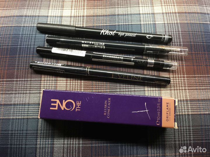 Карандаш для глаз Мейбеллин