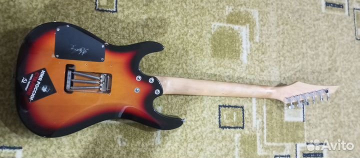 Электрогитара