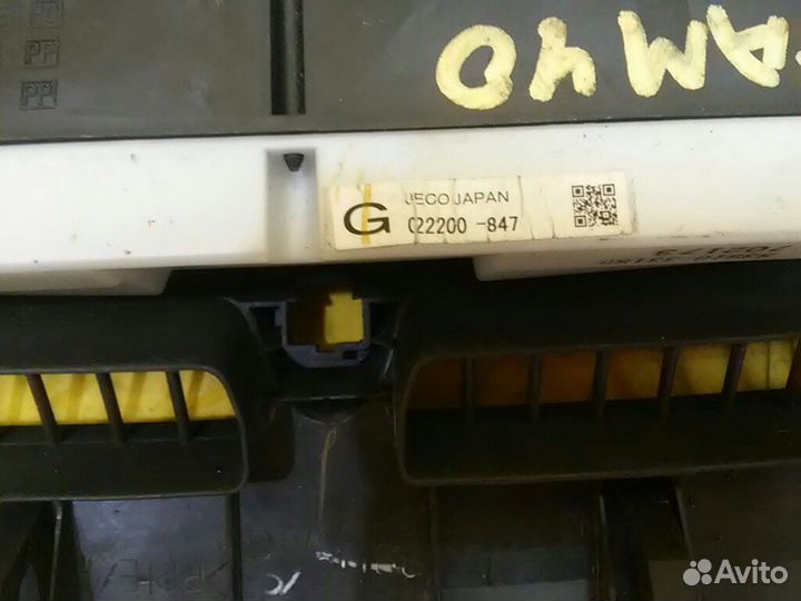 Дисплей информационный Camry V40