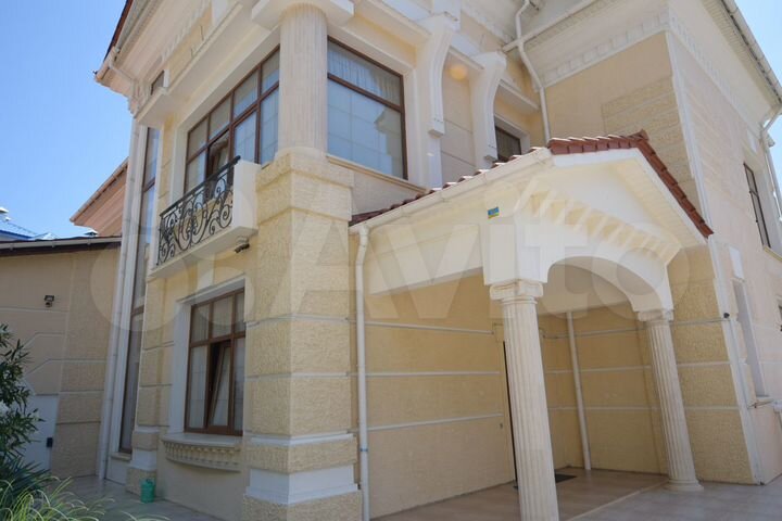 Дом 530 м² на участке 10 сот.