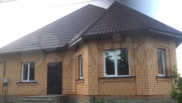 Дом 292 м² на участке 14,1 сот.