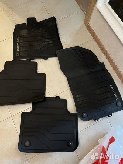 Продам резиновые ковры от volkswagen touareg 3