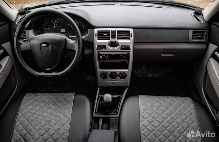 LADA Priora 1.6 МТ, 2010, 211 630 км