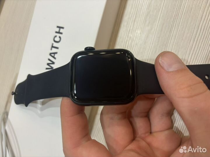 Часы apple watch se 2