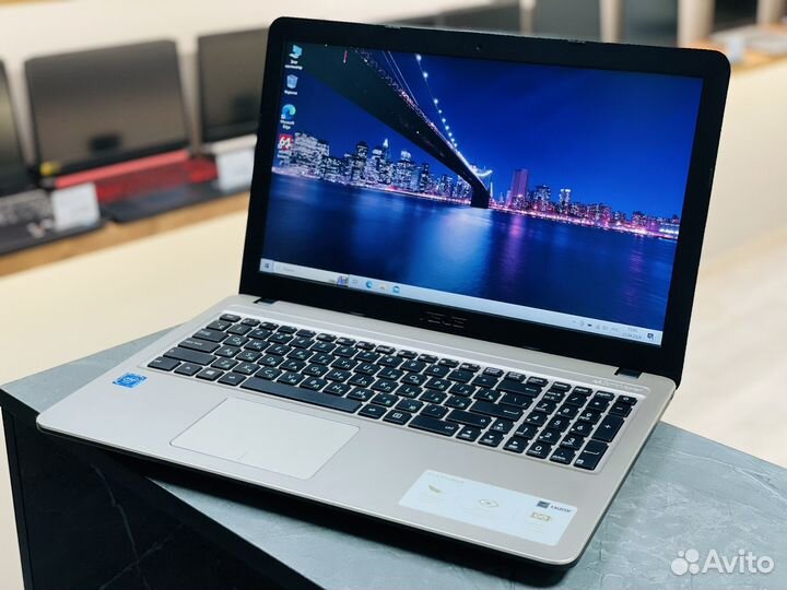 Ноутбук Asus Intel N4000/DDR4 / SSD/ UHD Graphics