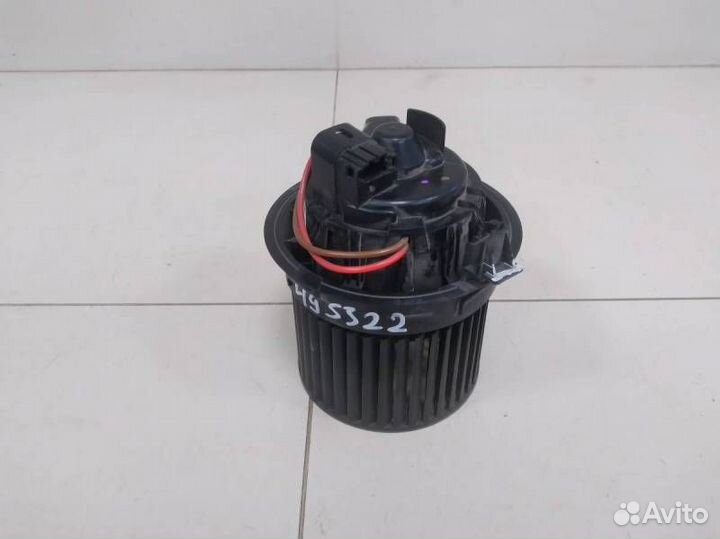 Моторчик отопителя Renault Logan 2 2014