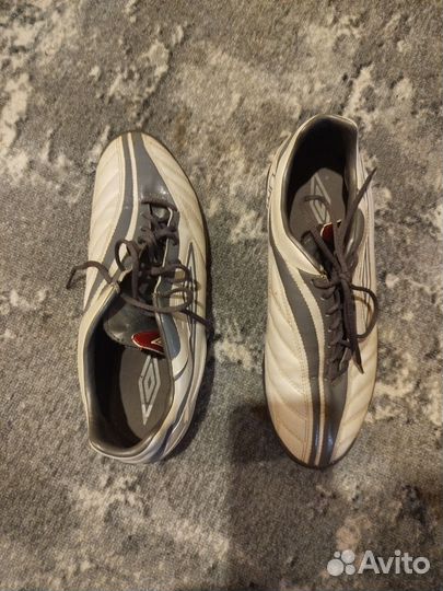 Шиповки umbro