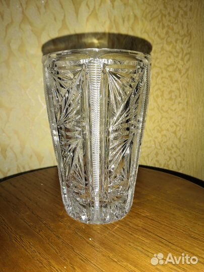Ваза хрустальная
