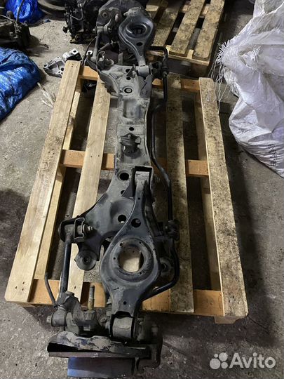 Задняя балка Хендай соната нф