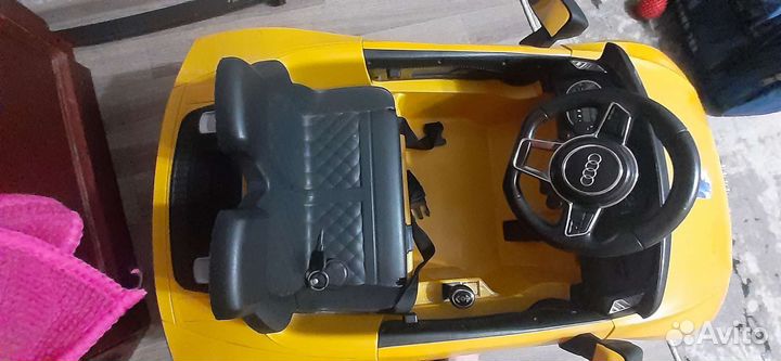 Детский электромобиль