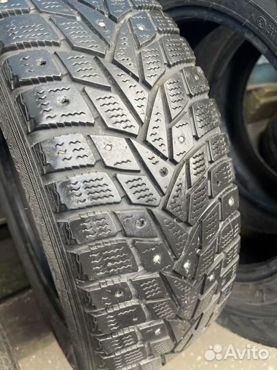 Dunlop SP Winter Ice 02 175/65 R14 82T