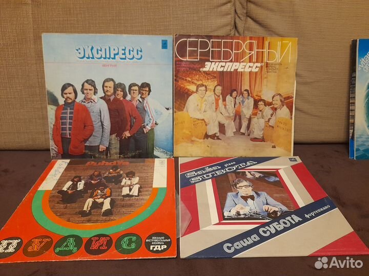 Виниловые пластинки за 100