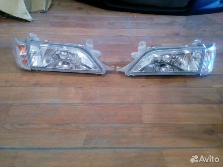 Комплект фар Тойота Карина 210 куз. 96-98г.в