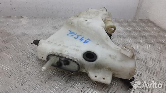 Бачок омывателя mercedes benz CLS C219 (94S12NL01)