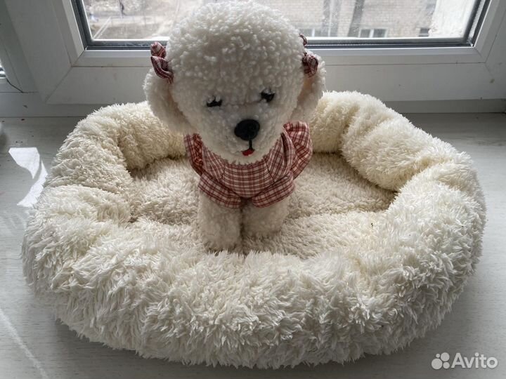 Лежанка для маленьких собак