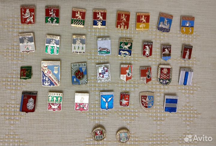 Значки гербы города СССР