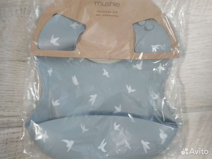 Нагрудник для кормления силиконовый