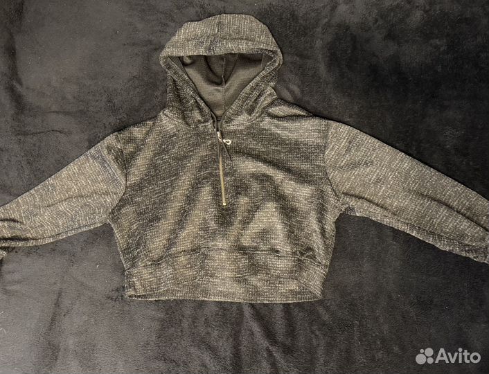 Толстовка женская короткая