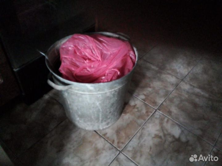 Выварка железная 30 литров и тазик