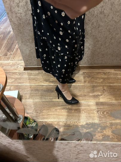 Туфли -лодочки 39 размер натуральная кожа