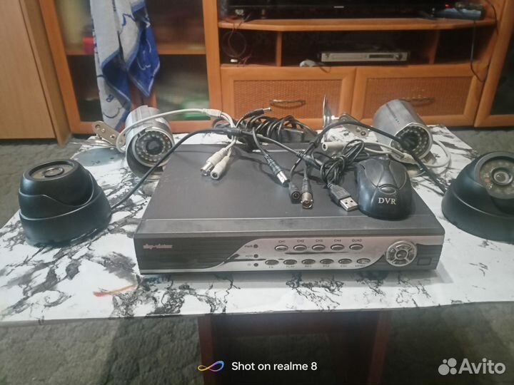 Комплект видеонаблюдения 4 камеры видеорегистратор