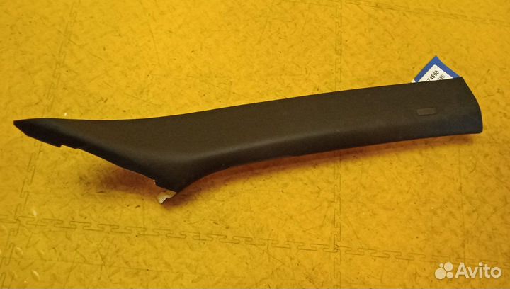 Обшивка стойки Range Rover Velar