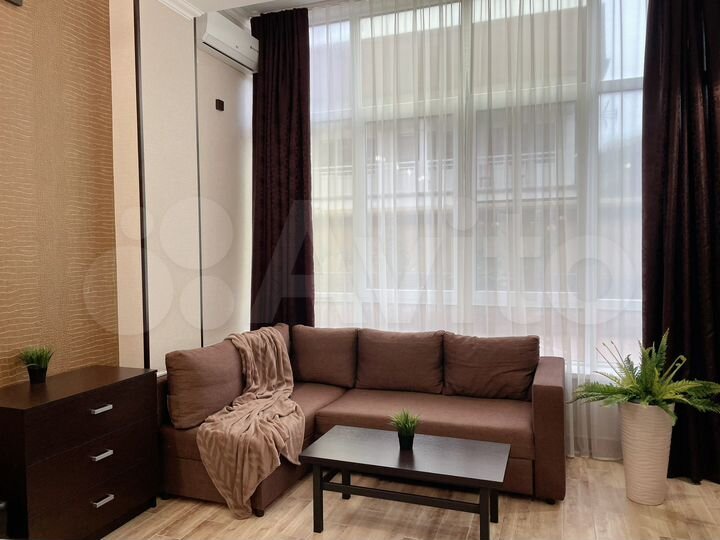 Квартира-студия, 33 м², 1/4 эт.