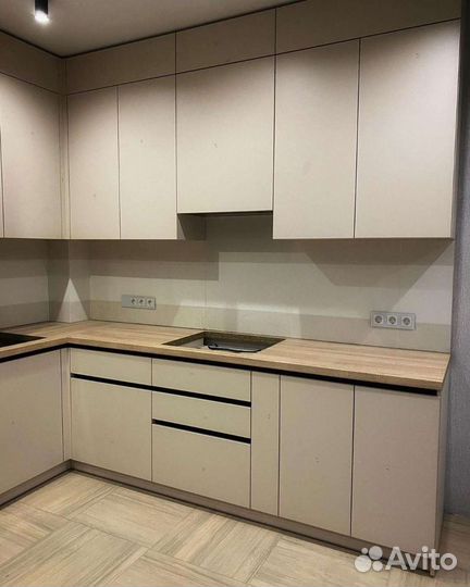 Кухня в современном стиле