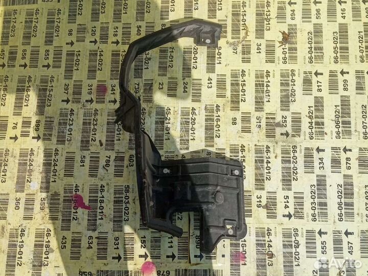 Пыльник заднего бампера правый Infiniti QX70/FX