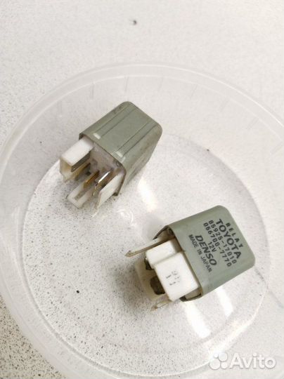 Реле Toyota Corolla AE110