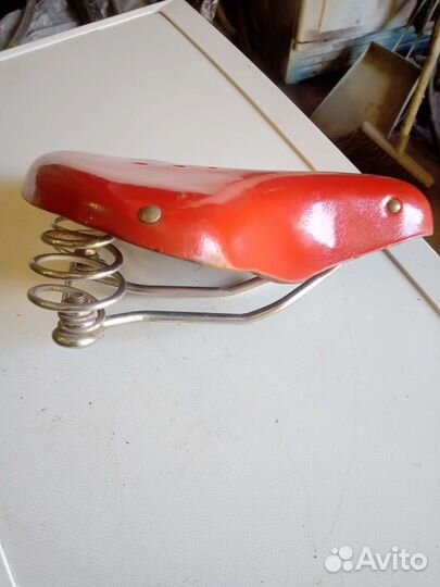 Сёдла кожаные на велосипед Урал