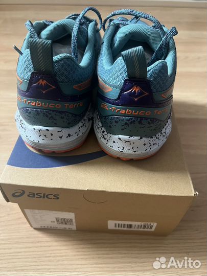 Asics Кроссовки женские