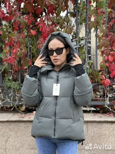 Набор куртка + кроссовки/угги+ шапка