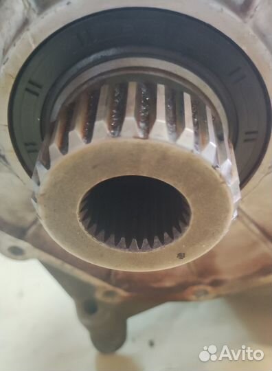 Раздатка SsangYong Rexton 2,7 TOD 32000-08070