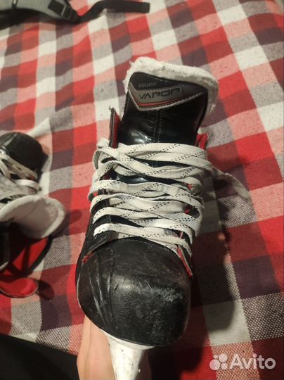 Коньки bauer с чехлами