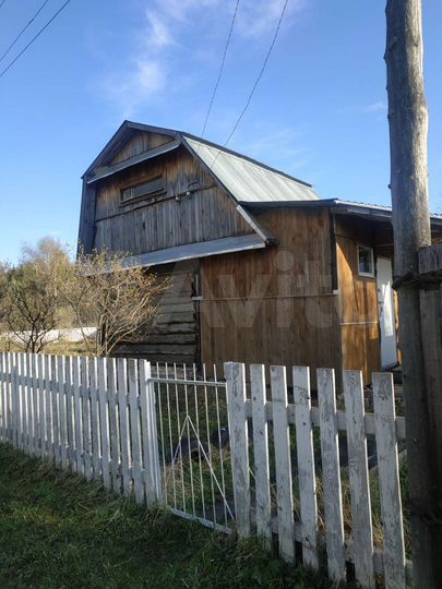 Дом 35 м² на участке 8 сот.