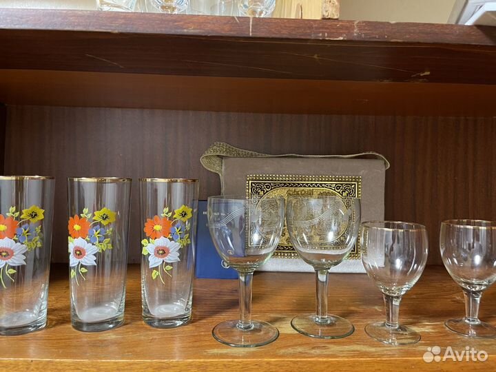 Стаканы, стопки, бокалы