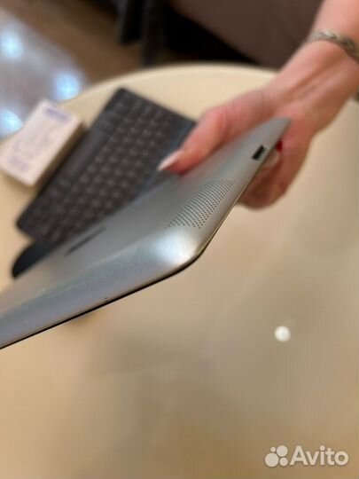 iPad 3 с клавиатурой и мышкой