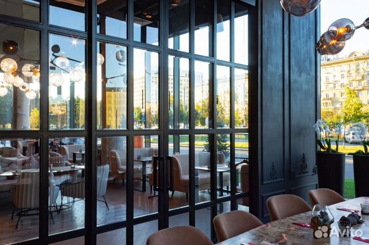 Перегородка с матовым стеклом