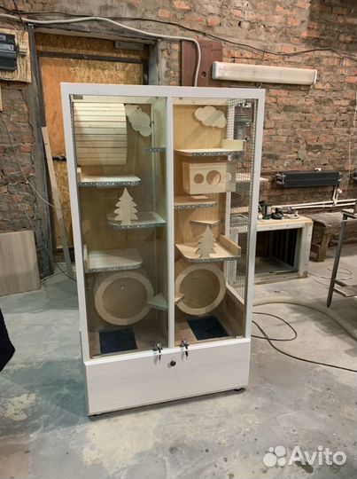 Витрины для шиншиллы,клетки, аксессуары в наличии