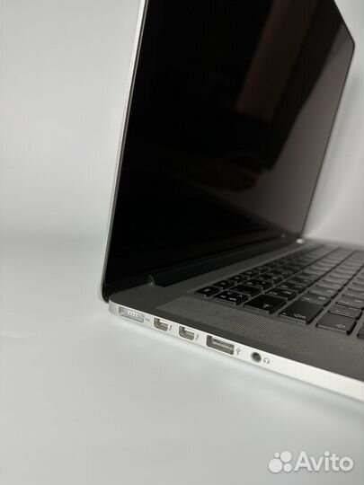 MacBook Pro 15-inch 2015 16/256gb Silver