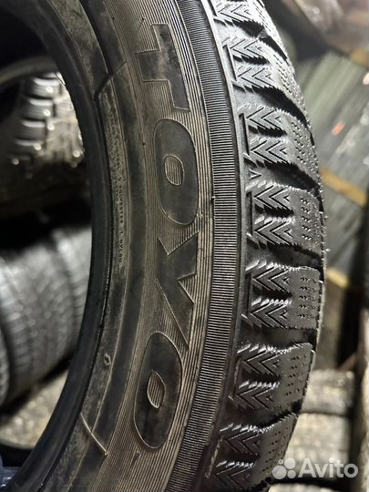 Toyo Observe GSi-5 215/60 R17