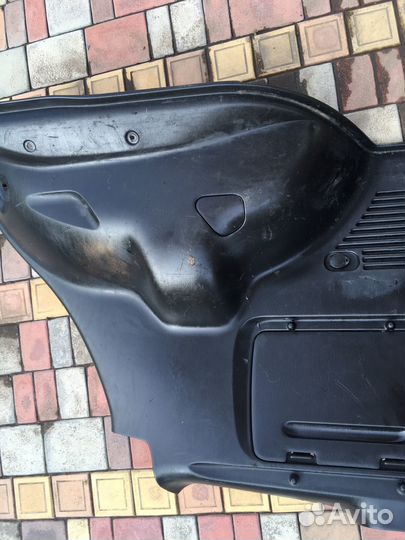 Toyota rav4 2004 обшивка багажника левая